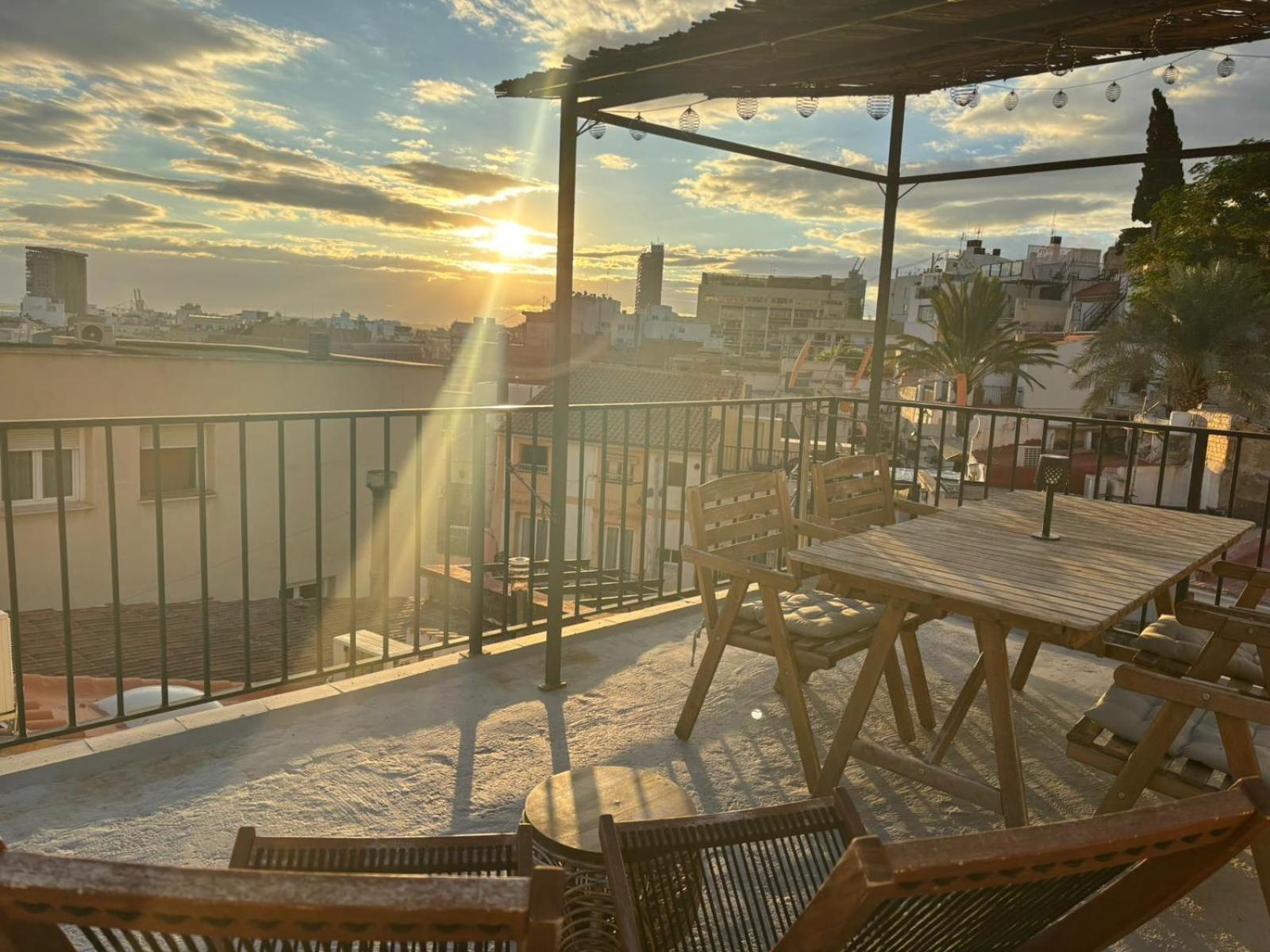 Private Terrace-Romantic-Sea, Castle Views-Central Alicante Exteriér fotografie